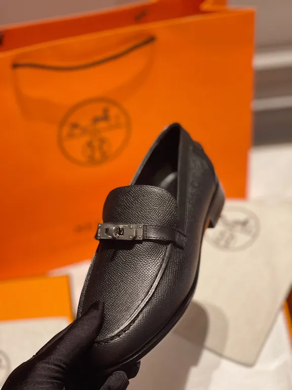 Hermes Shoe 